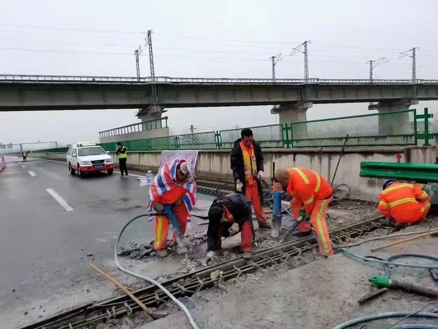 双辽桥梁伸缩缝抢修料